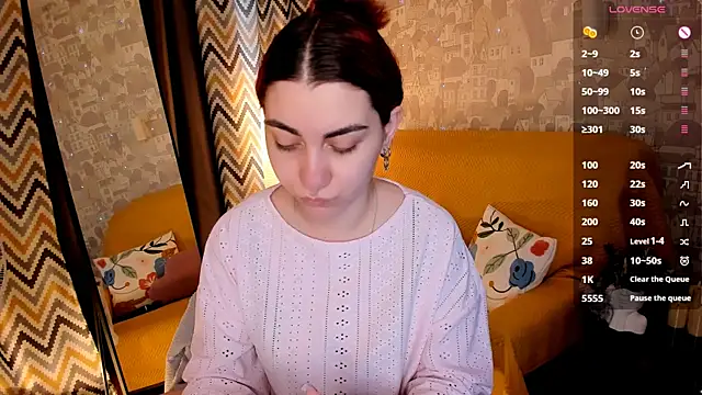 Snapshot of hannacheekss_ chatting on July 10, 2026, 2:11 am hannacheekss online show from July 10, 2026, 2:11 am