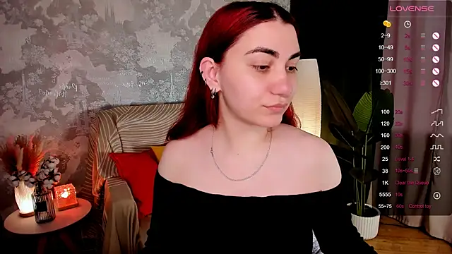 Snapshot of hannacheekss_ chatting on June 22, 2026, 2:06 am hannacheekss online show from June 22, 2026, 2:06 am