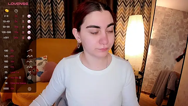 Snapshot of hannacheekss_ chatting on February 26, 2026, 2:00 am hannacheekss online show from February 26, 2026, 2:00 am