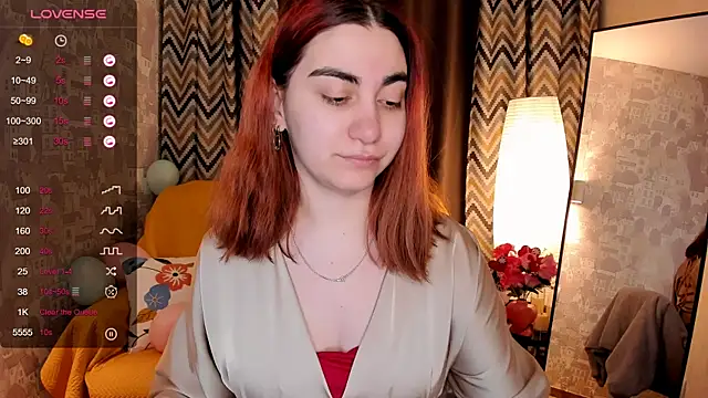 Snapshot of hannacheekss_ chatting on February 13, 2026, 2:11 am hannacheekss online show from February 13, 2026, 2:11 am