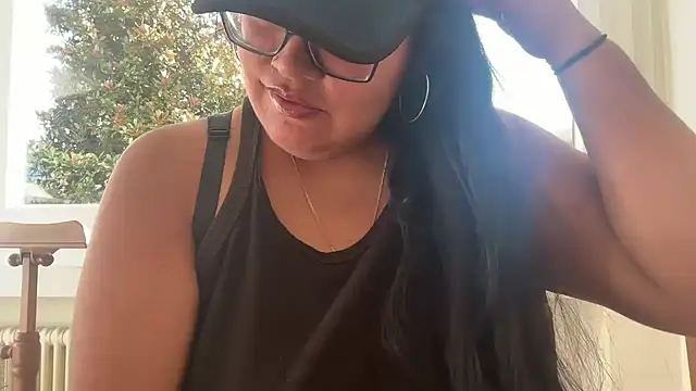 MashaCL online show from November 3, 2025, 8:29 am