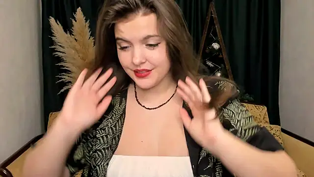 Snapshot of showmeparadise chatting on February 5, 2025, 12:17 pm showmeparadise online show from February 5, 2025, 12:17 pm