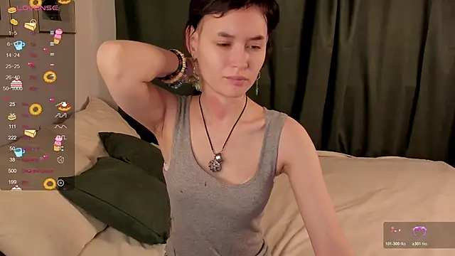 Snapshot of Emily_Strikeee chatting on November 13, 2025, 10:08 am Emily Strikeee online show from November 13, 2025, 10:08 am