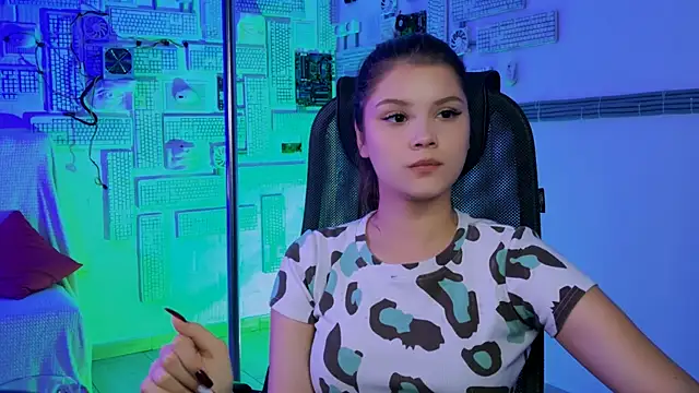 EvaThopson online show from November 5, 2025, 10:29 am