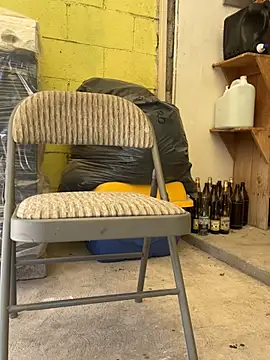 Snapshot of Hxnsovrgon chatting on February 27, 2025, 4:32 pm Hxnsovrgon online show from February 27, 2025, 4:32 pm