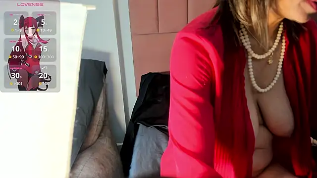 Snapshot of JennieRosse chatting on May 20, 2026, 12:35 pm JennieRosse online show from May 20, 2026, 12:35 pm
