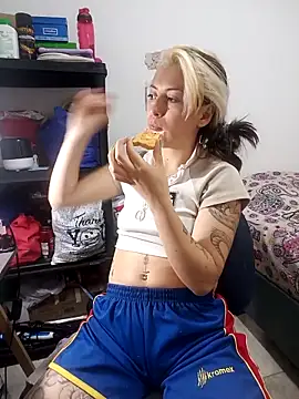 Tefannyy  online show from April 28, 2026, 1:26 pm