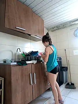 Tefannyy  online show from April 26, 2026, 3:09 pm