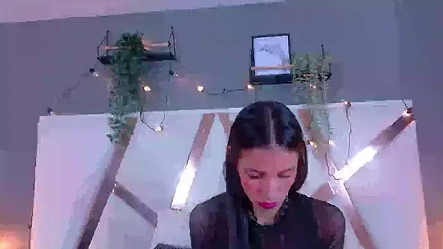 Snapshot of ChanelAdamss_ chatting on October 28, 2025, 3:18 am ChanelAdamss online show from October 28, 2025, 3:18 am