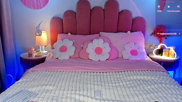 GiaCale online show from September 14, 2025, 12:27 pm