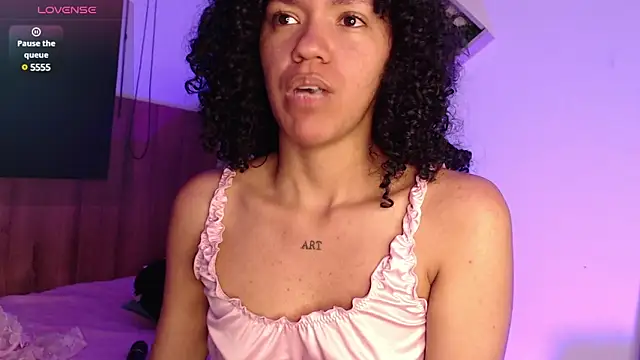 Snapshot of AmarantaFoxx chatting on February 21, 2025, 10:59 pm AmarantaFoxx online show from February 21, 2025, 10:59 pm