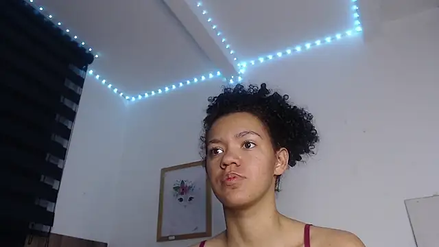 Snapshot of AmarantaFoxx chatting on March 17, 2025, 3:36 am AmarantaFoxx online show from March 17, 2025, 3:36 am
