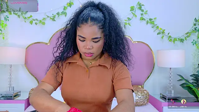 Snapshot of NahiaraReina chatting on November 1, 2025, 1:49 pm NahiaraReina online show from November 1, 2025, 1:49 pm