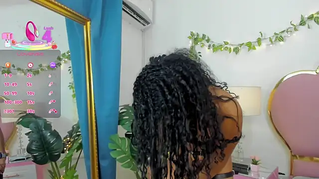 Snapshot of NahiaraReina chatting on September 15, 2025, 1:00 pm NahiaraReina online show from September 15, 2025, 1:00 pm