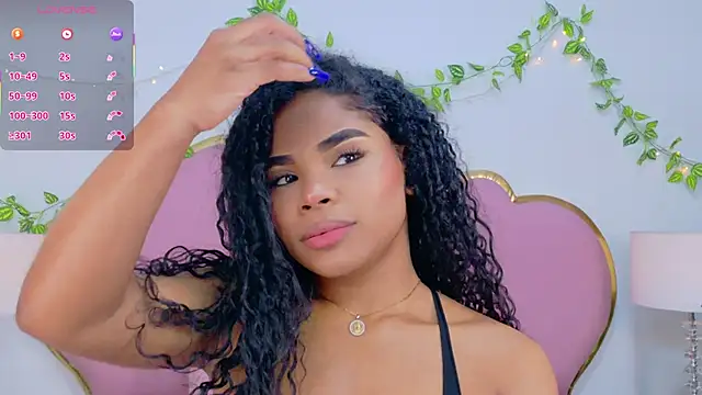 Snapshot of NahiaraReina chatting on November 27, 2025, 1:33 pm NahiaraReina online show from November 27, 2025, 1:33 pm