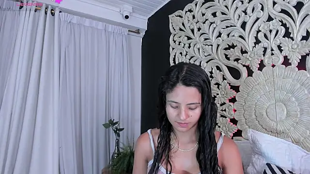 Snapshot of Mindy_sweety chatting on April 23, 2026, 12:22 pm Mindy sweety online show from April 23, 2026, 12:22 pm