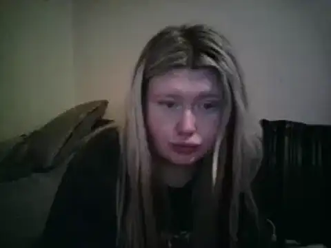 Snapshot of lilah-xo chatting on March 19, 2025, 8:22 pm lilah-xo online show from March 19, 2025, 8:22 pm