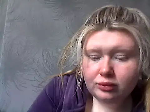 Snapshot of lilah-xo chatting on March 16, 2025, 11:05 am lilah-xo online show from March 16, 2025, 11:05 am