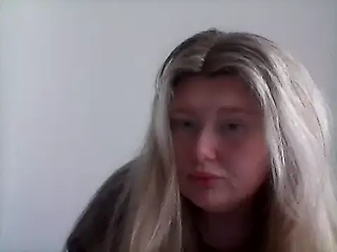 Snapshot of lilah-xo chatting on March 8, 2025, 5:22 pm lilah-xo online show from March 8, 2025, 5:22 pm