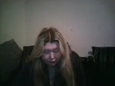 Snapshot of lilah-xo chatting on December 18, 2024, 11:08 pm lilah-xo online show from December 18, 2024, 11:08 pm