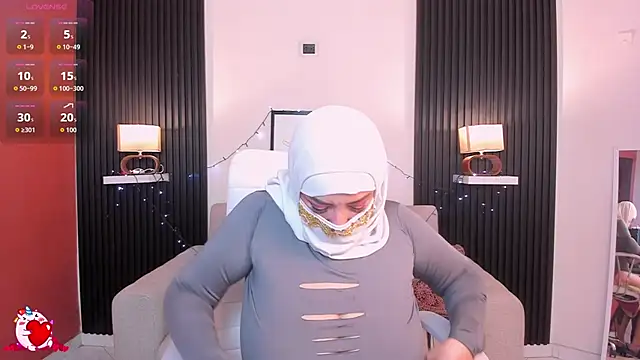 Snapshot of cloe_sirena chatting on November 15, 2025, 1:37 pm cloe sirena online show from November 15, 2025, 1:37 pm