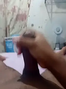 Snapshot of kaua_rola_de_mel chatting on December 12, 2024, 5:10 am kaua rola de mel online show from December 12, 2024, 5:10 am