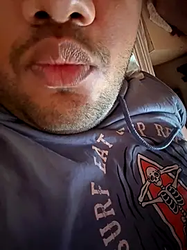 ved240 online show from October 12, 2025, 6:15 am