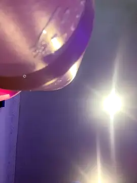 BlueIceCube online show from October 4, 2025, 9:33 am