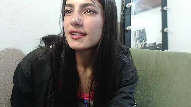 Snapshot of skinny_sweet2411 chatting on May 22, 2026, 3:04 am skinny sweet2411 online show from May 22, 2026, 3:04 am
