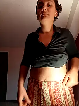 Nell-X online show from November 2, 2025, 12:54 pm