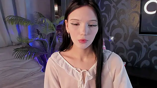 Snapshot of AliceBrunne chatting on March 6, 2025, 6:08 am AliceBrunne online show from March 6, 2025, 6:08 am