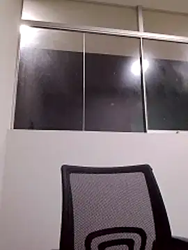 Snapshot of zeta29 chatting on November 18, 2025, 2:49 am zeta29 online show from November 18, 2025, 2:49 am