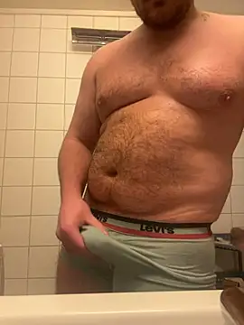 Johny69xo online show from December 10, 2024, 6:17 pm