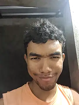 Snapshot of Reynold2608 chatting on December 22, 2024, 3:55 am Reynold2608 online show from December 22, 2024, 3:55 am