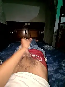 Reynold2608 online show from January 8, 2026, 4:18 am