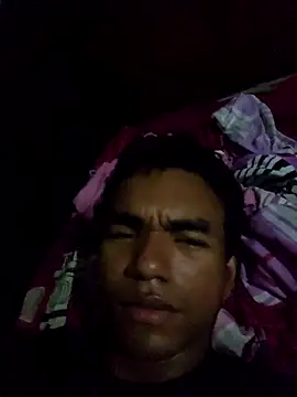 Snapshot of Reynold2608 chatting on April 21, 2026, 1:42 am Reynold2608 online show from April 21, 2026, 1:42 am