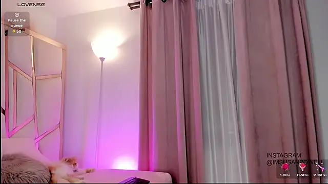 Snapshot of susan_powell chatting on November 23, 2025, 2:10 am susan powell online show from November 23, 2025, 2:10 am