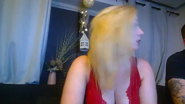 DevilsAngel13 online show from November 21, 2025, 11:26 pm