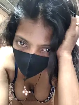 queensenorita online show from March 16, 2026, 5:48 pm