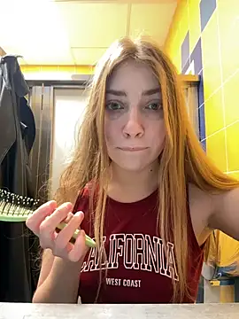 Snapshot of Sunny___Bunny chatting on January 15, 2026, 12:08 pm Sunny Bunny online show from January 15, 2026, 12:08 pm