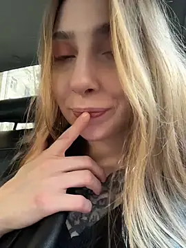 Sunny   Bunny online show from March 15, 2026, 1:07 pm