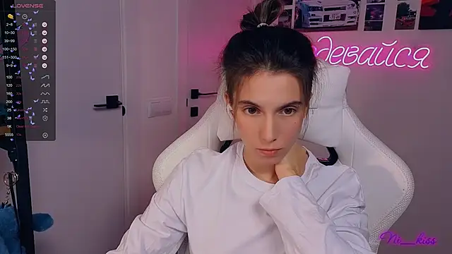 Snapshot of _ni_kiss chatting on October 1, 2025, 5:39 pm ni kiss online show from October 1, 2025, 5:39 pm