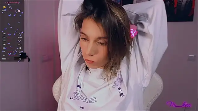 Snapshot of _ni_kiss chatting on September 24, 2025, 8:15 pm ni kiss online show from September 24, 2025, 8:15 pm