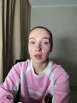 Snapshot of Wild_Sophie_ chatting on September 22, 2025, 3:07 pm Wild Sophie online show from September 22, 2025, 3:07 pm