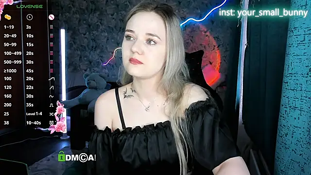Snapshot of Your_small_bunny chatting on April 25, 2026, 2:03 am Your small bunny online show from April 25, 2026, 2:03 am