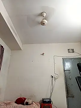 Snapshot of Tisha-01 chatting on October 23, 2025, 3:27 am Tisha-01 online show from October 23, 2025, 3:27 am