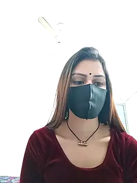 Snapshot of Tisha-01 chatting on November 24, 2025, 2:33 am Tisha-01 online show from November 24, 2025, 2:33 am