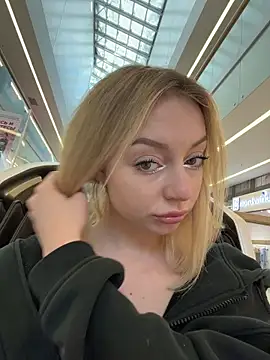 Snapshot of melissa_grr chatting on February 14, 2026, 12:05 pm melissa grr online show from February 14, 2026, 12:05 pm