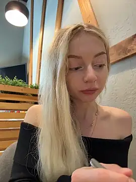 Snapshot of melissa_grr chatting on June 22, 2026, 1:30 pm melissa grr online show from June 22, 2026, 1:30 pm