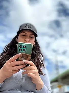 Alysson-- online show from March 31, 2026, 2:41 pm